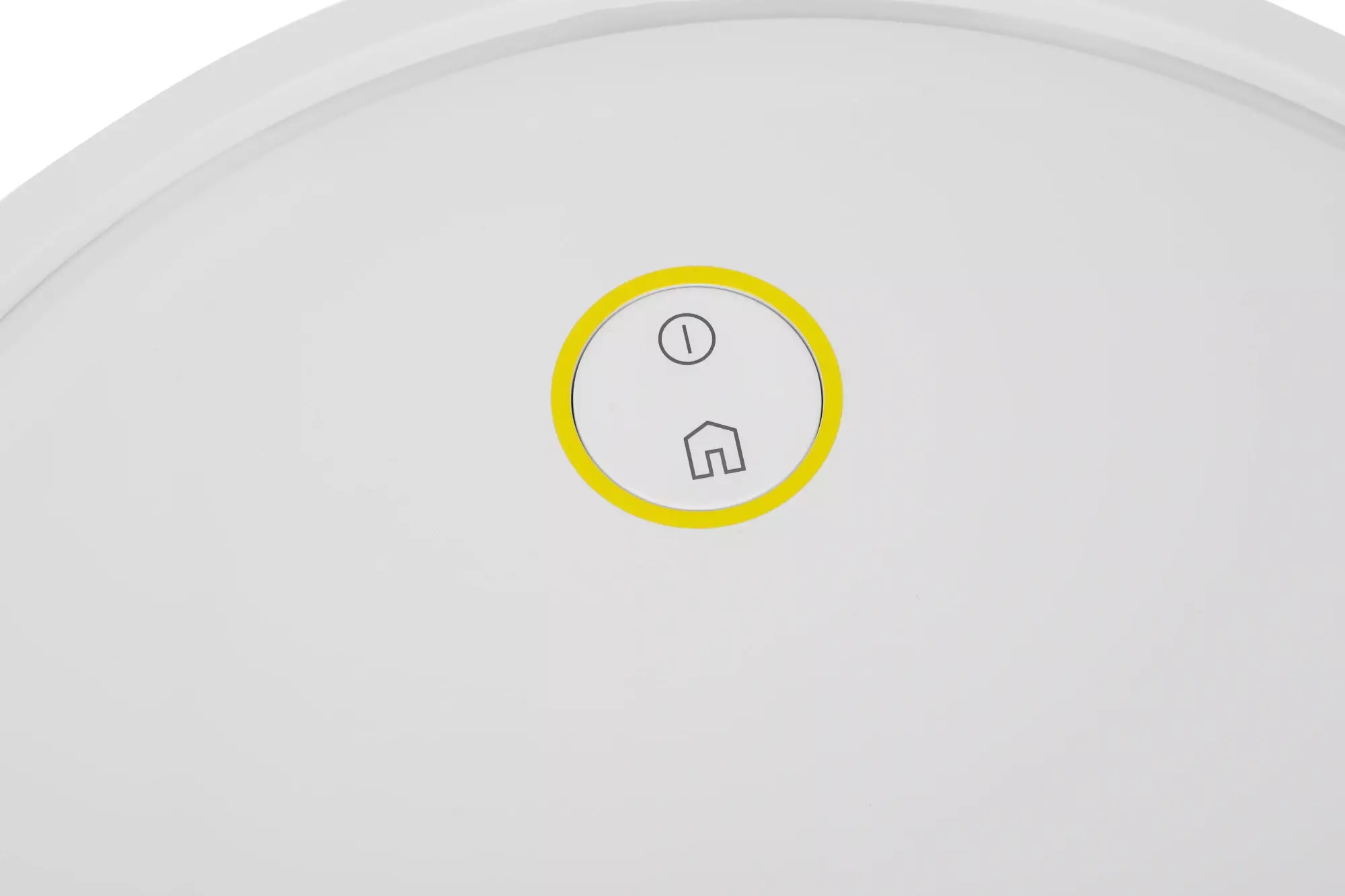 Обзор робота-пылесоса Karcher RCV 2: идеальный помощник для поддержания чистоты в вашем доме - особенности, преимущества и функциональность.