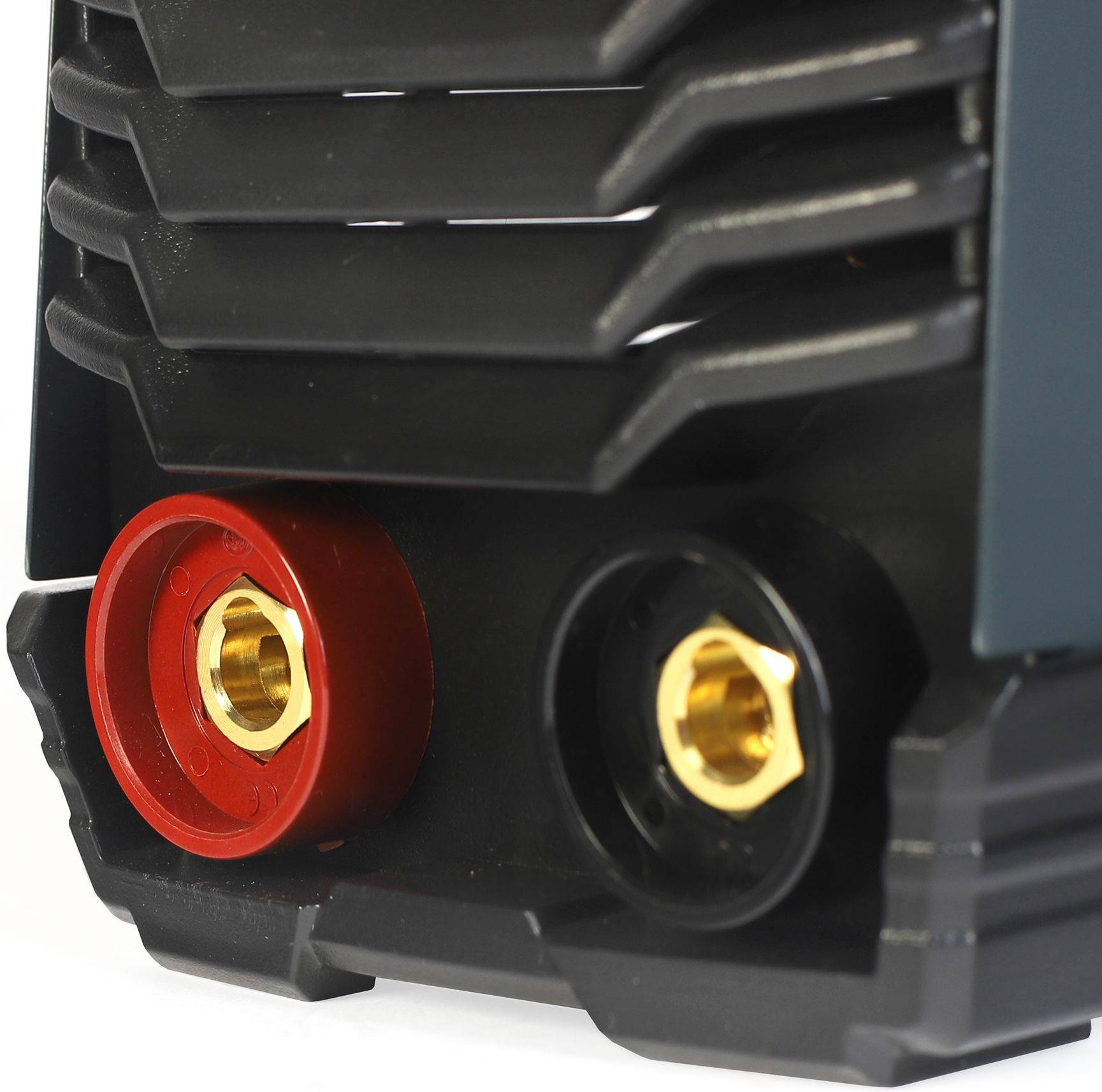 Сварочный аппарат Patriot WM200D: Обзор, характеристики и возможности надежного помощника для сварки в бытовых условиях и мастерской.