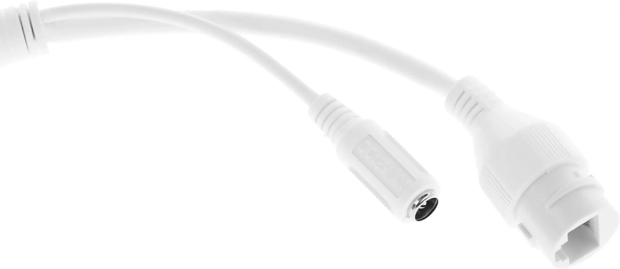Обзор камеры видеонаблюдения Dahua DH-IPC-HDW2230T-AS-0280B-S2: надежная защита и высокое качество изображения в стильном белом корпусе.